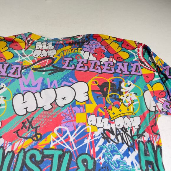 Fresh Laundry T-Shirt Woman's 2XL Graffiti Art Mutli-Color Crew Neck Urban Art - Picture 9 of 10